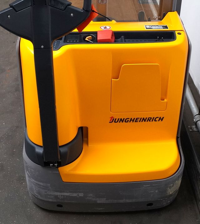 Gerbeur Jungheinrich EJC112