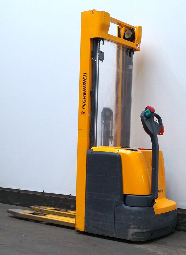 Gerbeur Jungheinrich EJC214