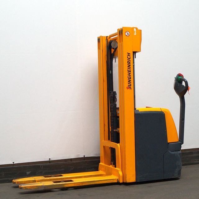 Gerbeur Jungheinrich EJC214