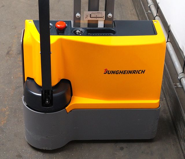 Gerbeur Jungheinrich EJC M10
