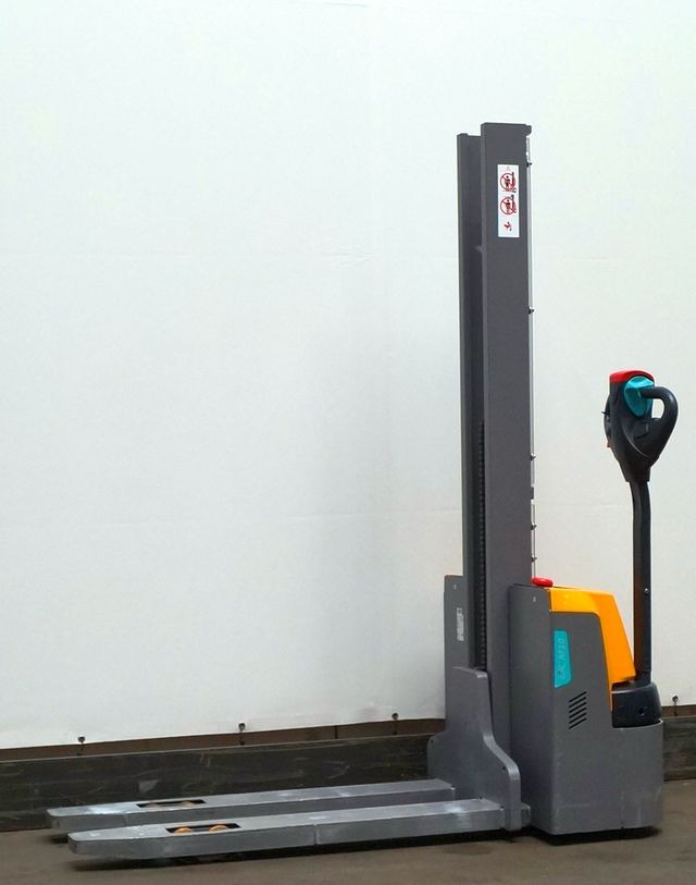 Gerbeur Jungheinrich EJC M10