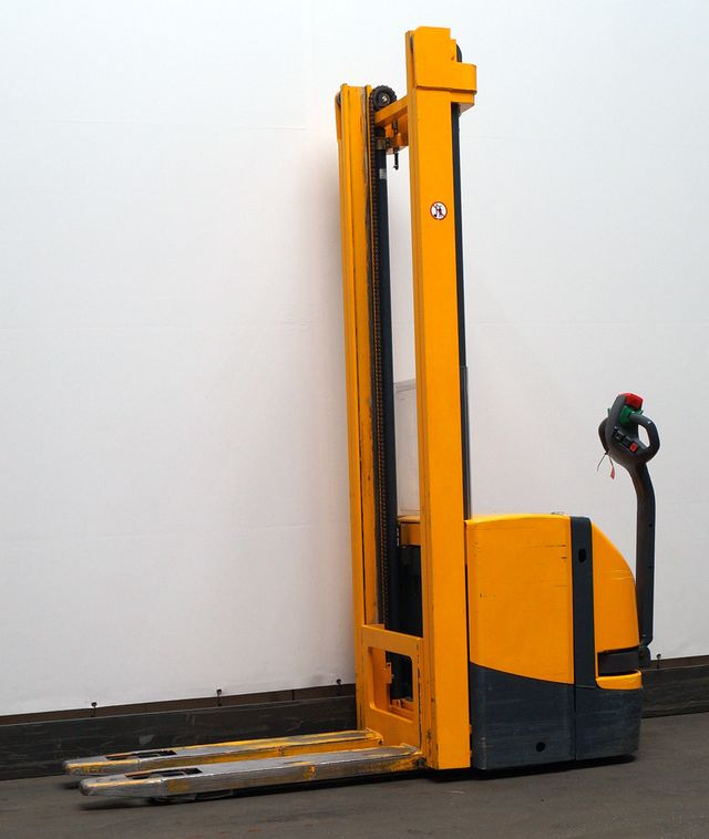 Gerbeur Jungheinrich EJC-z14