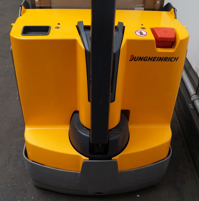 Gerbeur Jungheinrich EJD118