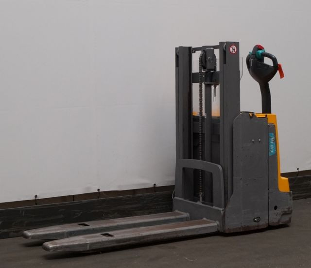 Gerbeur Jungheinrich EJD118