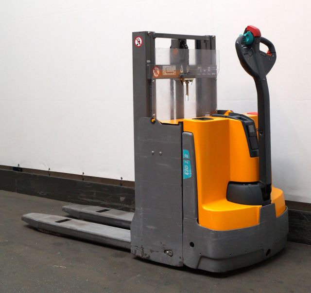 Gerbeur Jungheinrich EJD118