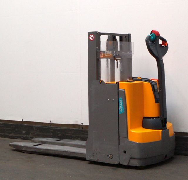 Gerbeur Jungheinrich EJD118