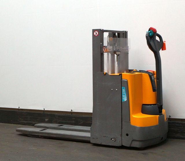 Gerbeur Jungheinrich EJD118