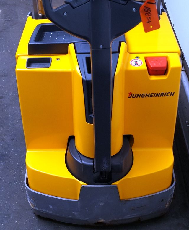 Gerbeur Jungheinrich EJD220