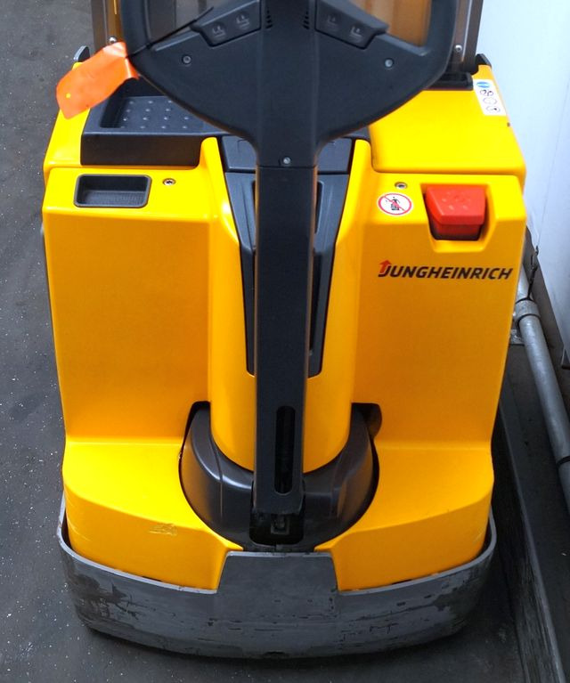 Gerbeur Jungheinrich EJD220