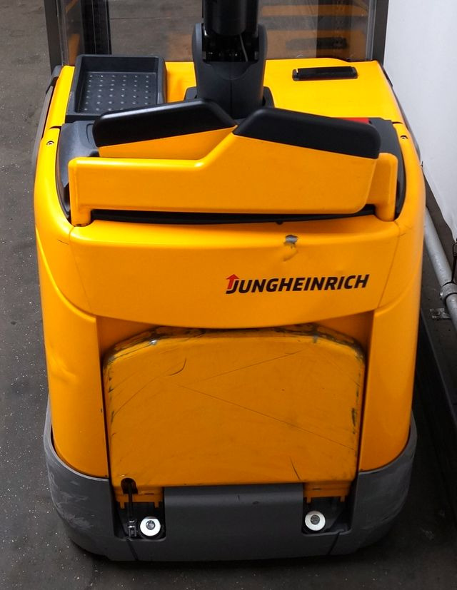 Gerbeur Jungheinrich ERC216