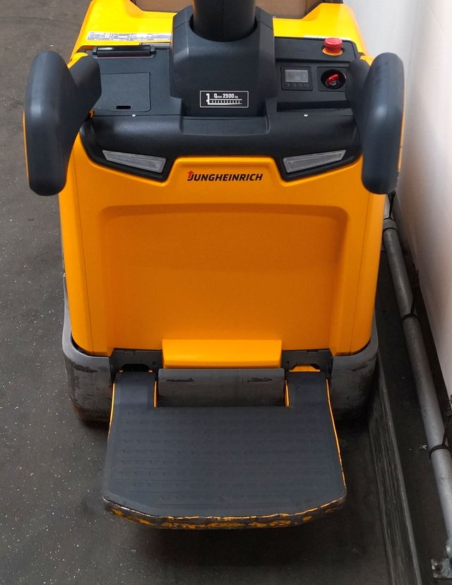 Gerbeur Jungheinrich ERD220