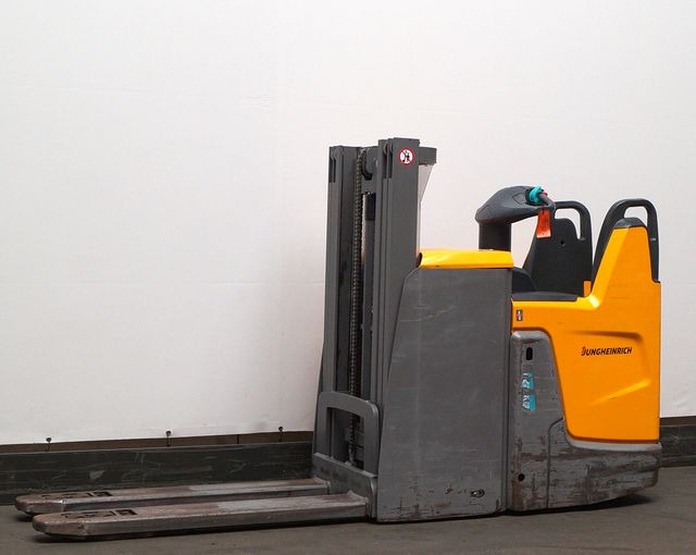Gerbeur Jungheinrich ERD220