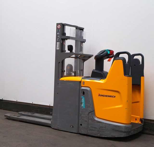 Gerbeur Jungheinrich ERD220