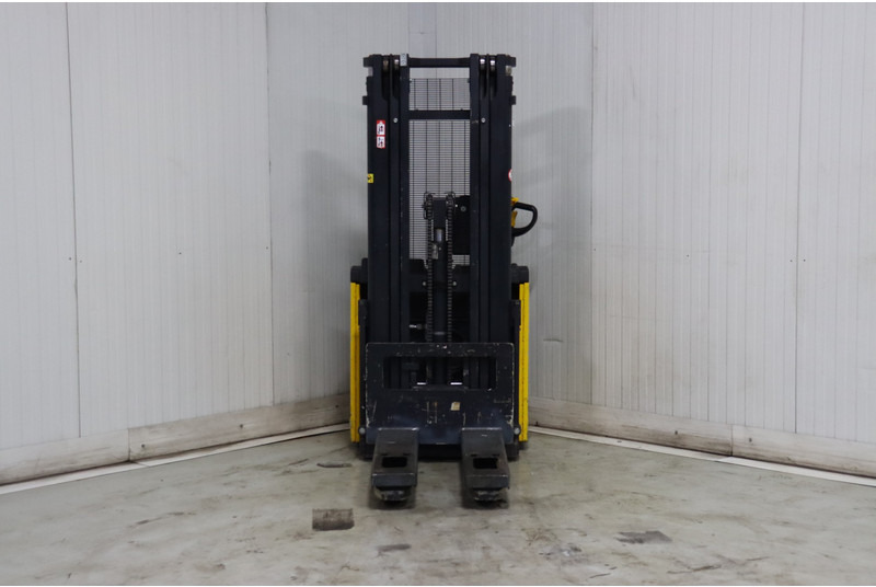 Gerbeur Komatsu CNI 14