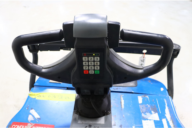 Préparateur de commandes Toyota OSE120