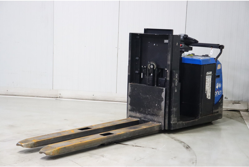 Préparateur de commandes Toyota OSE120