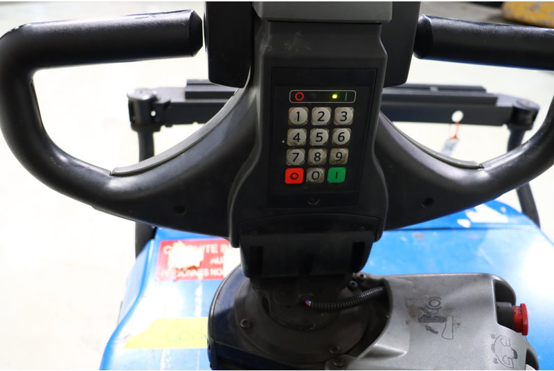 Préparateur de commandes Toyota OSE120