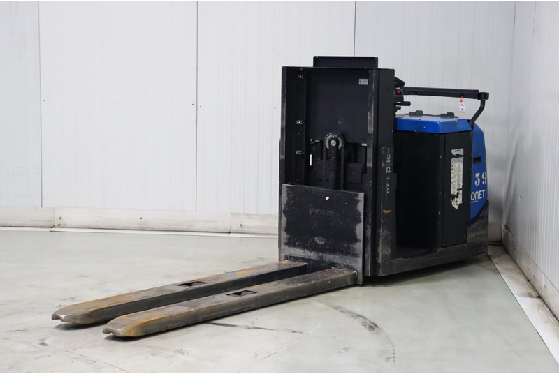 Préparateur de commandes Toyota OSE120