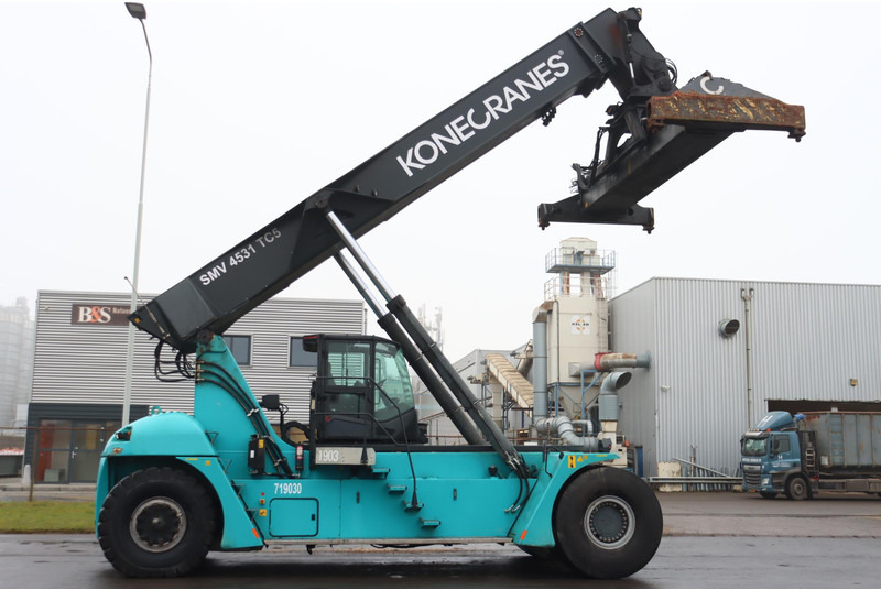 Reach stacker KONECRANES 4531TC5