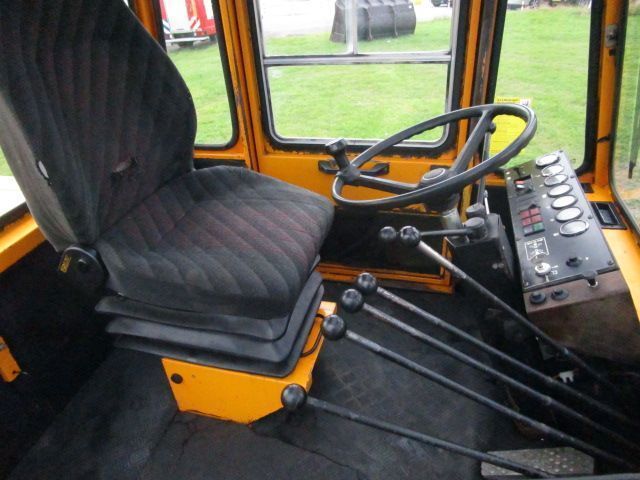 Chariot élévateur diesel Svetruck 860-30: photos 7