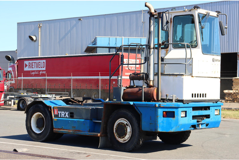 Tracteur portuaire Kalmar TRX182A