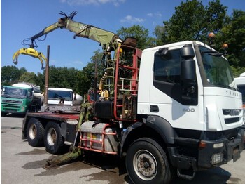 Camion grumier Iveco TRAKKER 6X4 LOGLIFT F241SL