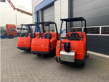 Balayeuse Hako Hakomatic B1100 schrobmachine