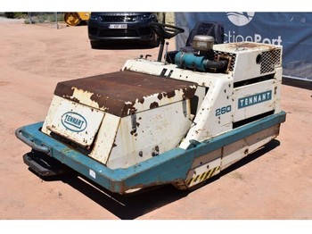 Balayeuse TENNANT 260