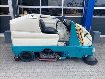 Balayeuse TENNANT 8300