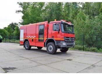 Camion de pompier Mercedes-Benz 2031 4x4 Firetruck
