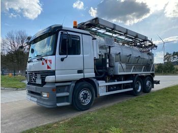 Camion vidangeur Mercedes-Benz Actros Kroll Kombi 2540