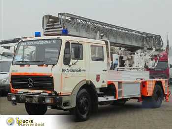Camion de pompier MERCEDES-BENZ SK 1617