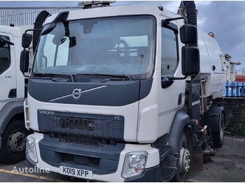 Balayeuse de voirie VOLVO FL6