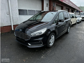 Voiture FORD