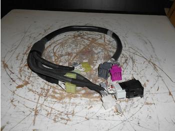 Câble/ Fil pour Engins de chantier neuf Case 76077917: photos 1