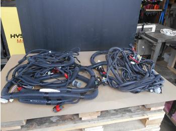 Câble/ Fil pour Engins de chantier neuf Case MFR60421: photos 1
