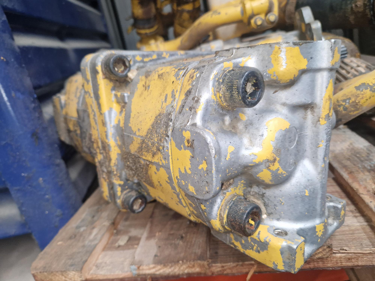 Pièces de rechange KOMATSU HD 465.3