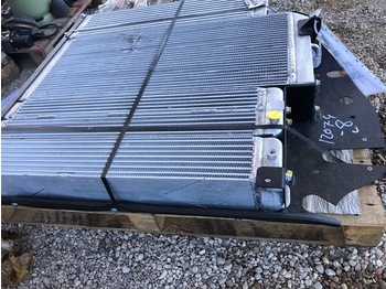 Radiateur pour Engins de chantier MANITOU cooling radiator: photos 1