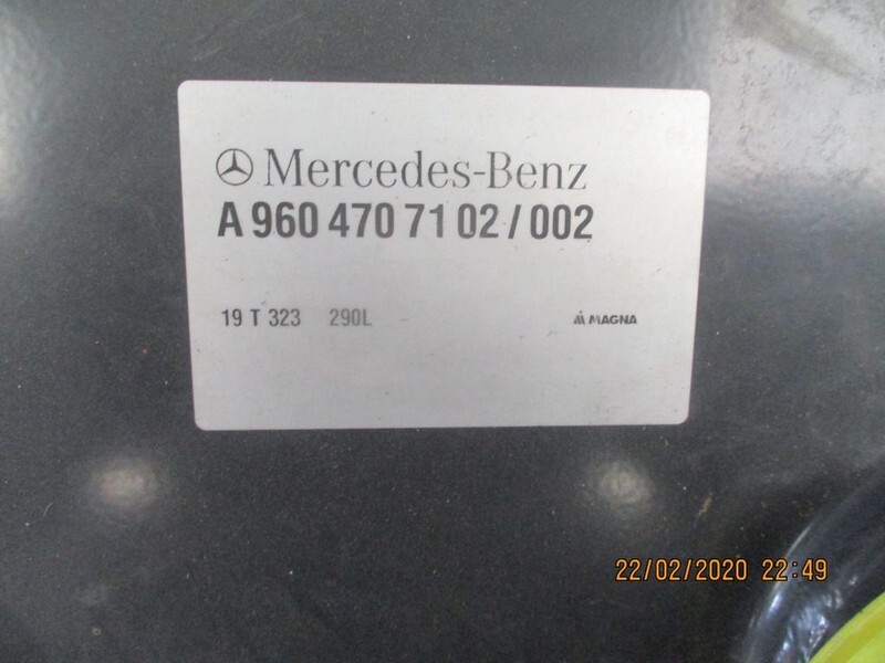 Réservoir de carburant pour Camion Mercedes-Benz A 960 470 71 02 BRANDSTOFTANK NIEUW!: photos 3