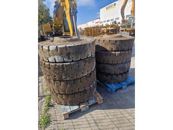 Roue complète RUEDAS MACIZAS 12.00R20 