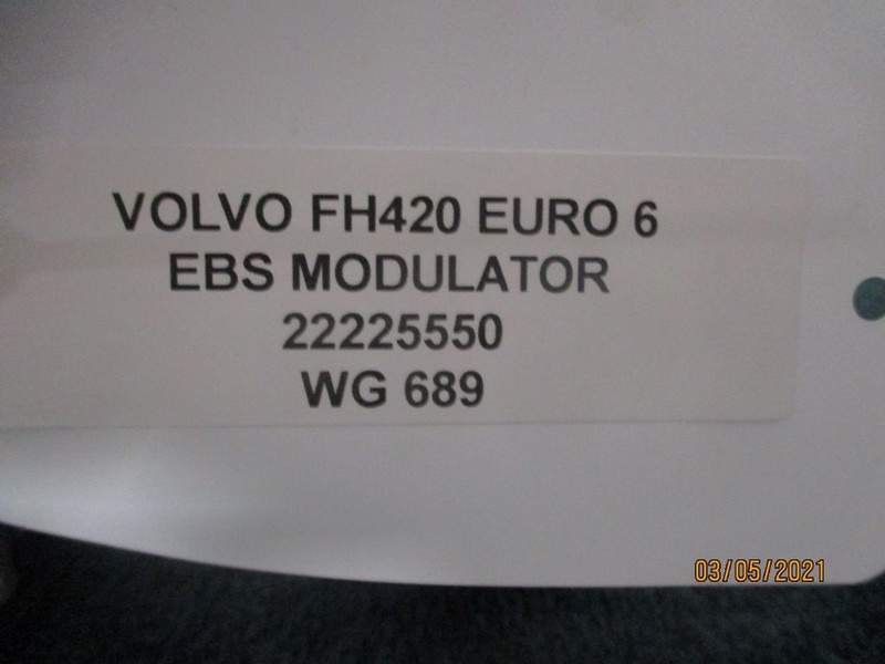Pièces de frein pour Camion Volvo 22225550 EBS MODULATOR EURO 6 FH FM FL FMX: photos 2