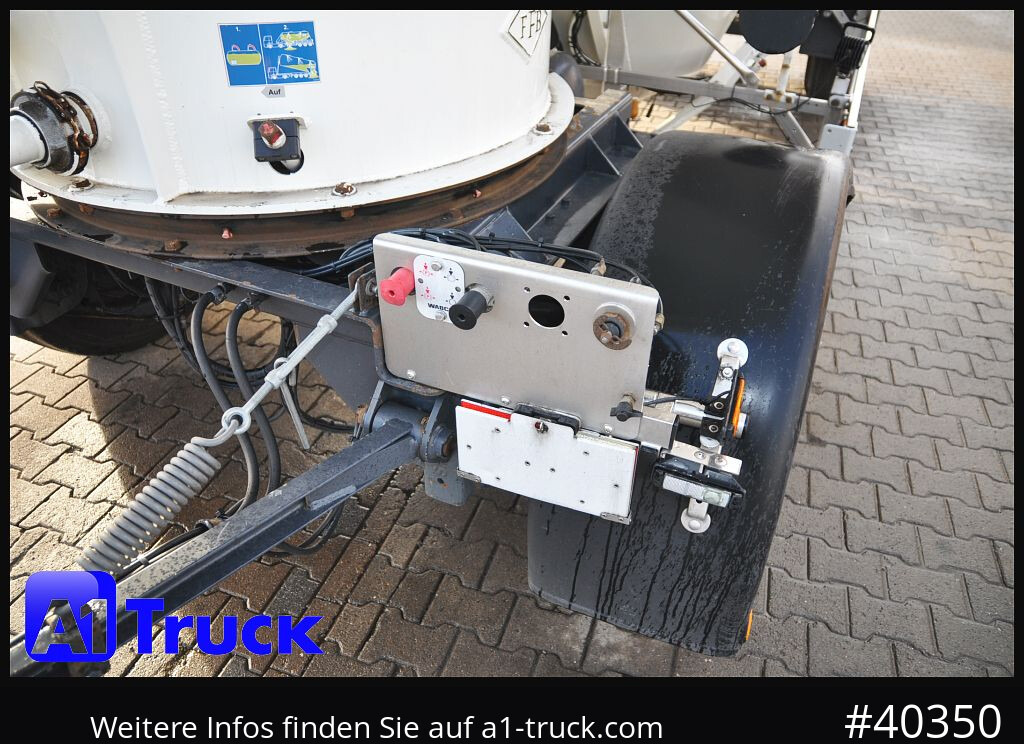 Remorque citerne FELDBINDER Silo, Futtermittel, 32m³, 4 Kammern,