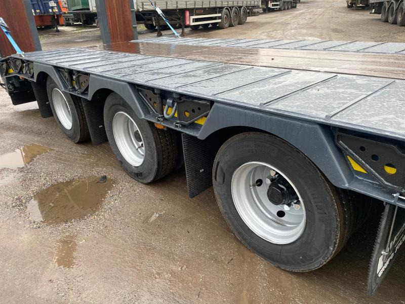 Remorque porte-engin surbaissée Invepe