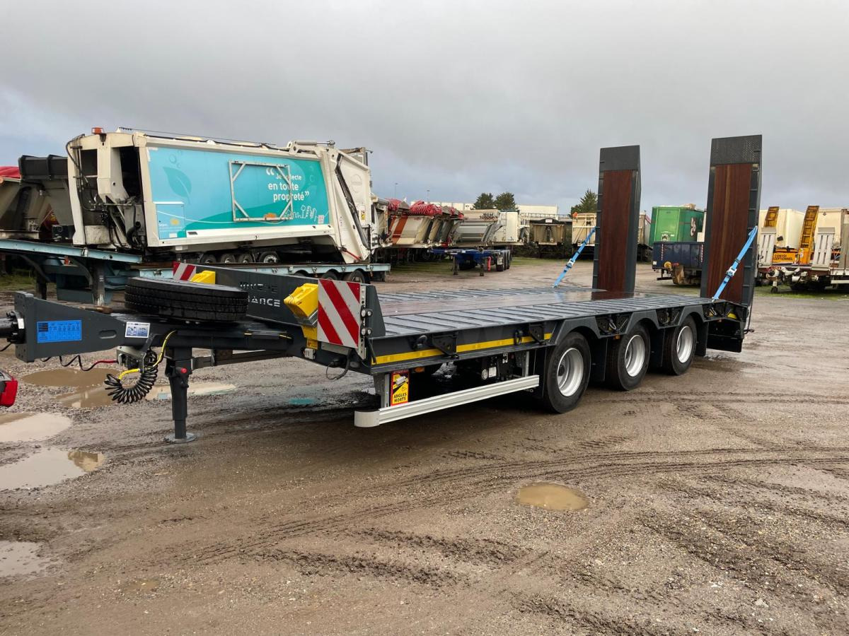 Remorque porte-engin surbaissée Invepe