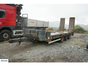 Remorque porte-engin surbaissée Scanslep 3 axle machine trailer with hydr ramps. Lots of new.: photos 1