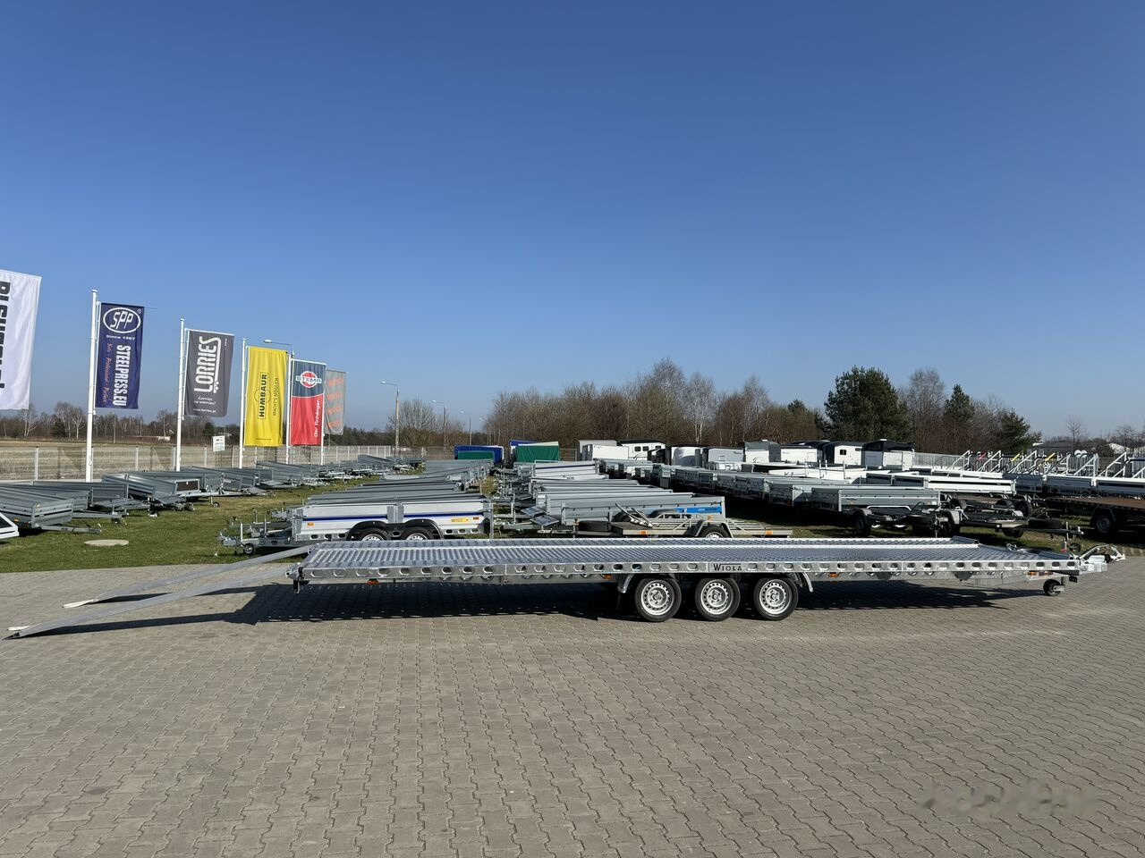 Remorque porte-voitures neuf Wiola L35G85 8.5m long trailer with 3 axles for transport of 2 cars: photos 28