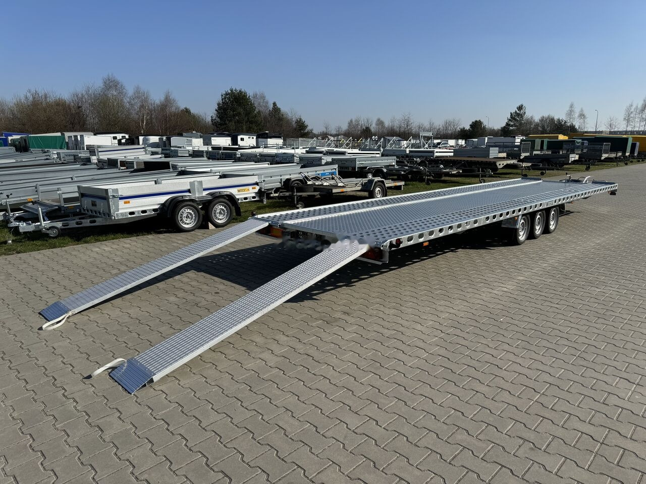 Remorque porte-voitures neuf Wiola L35G85 8.5m long trailer with 3 axles for transport of 2 cars: photos 23