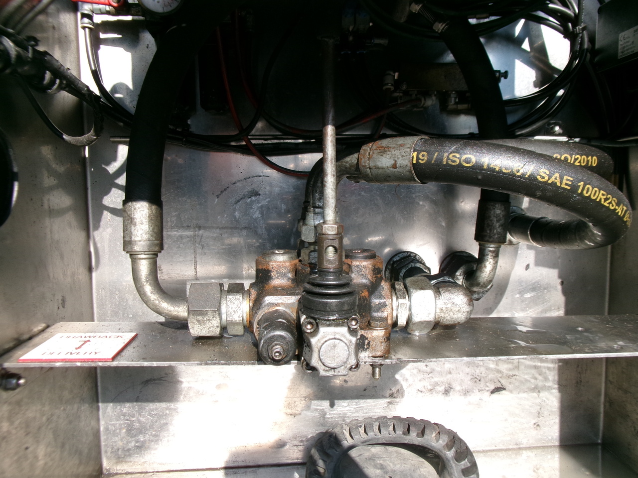 Semi-remorque citerne pour transport de carburant Feldbinder Fuel tank alu 42 m3 / / 6 comp + pump: photos 19