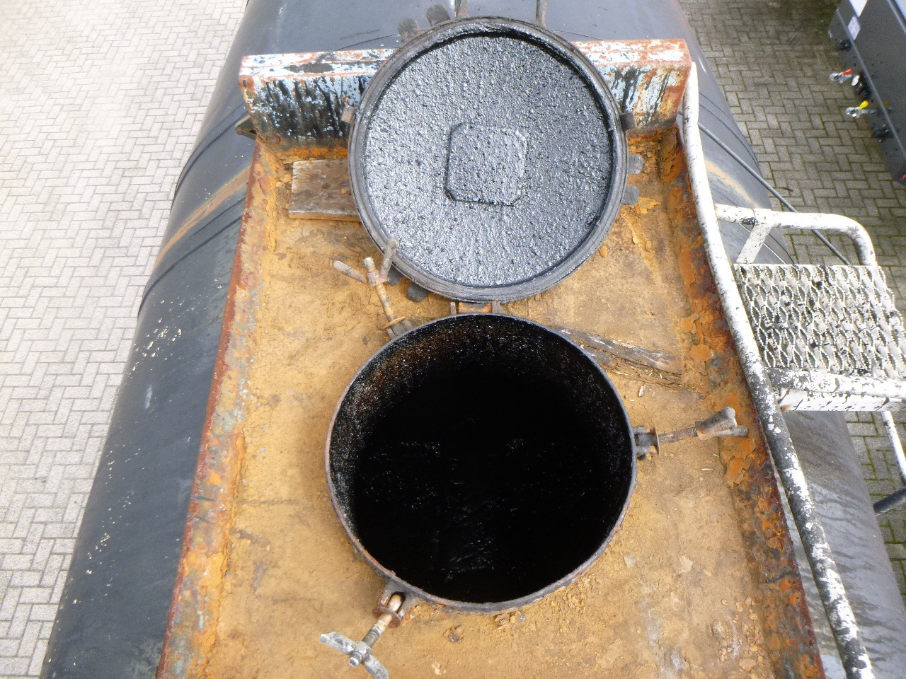 Semi-remorque citerne pour transport de bitume Fruehauf Bitumen tank inox 31 m3 / 1 comp + mixer & engine: photos 15