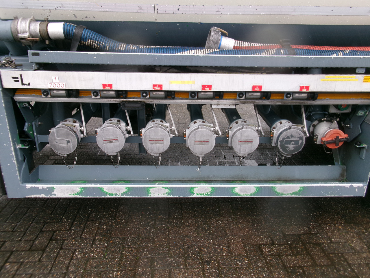 Semi-remorque citerne pour transport de carburant L.A.G. Fuel tank alu 44.5 m3 / 6 comp + pump: photos 10
